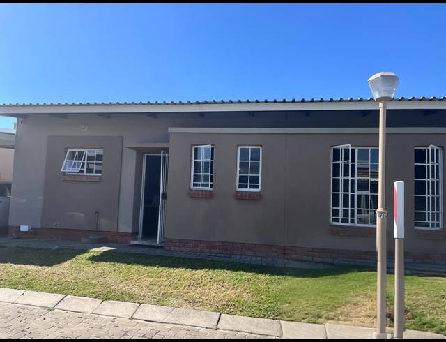 3 BEDROOM HOUSE FOR SALE IN WATERVAL EAST